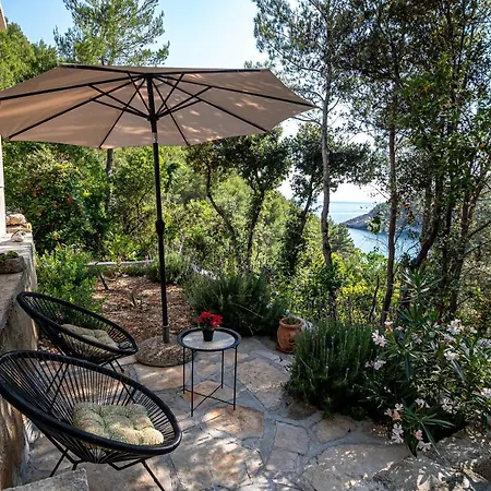 Secluded Fisherman's Cove Orlandusa, Korcula - 21104 Holiday home *